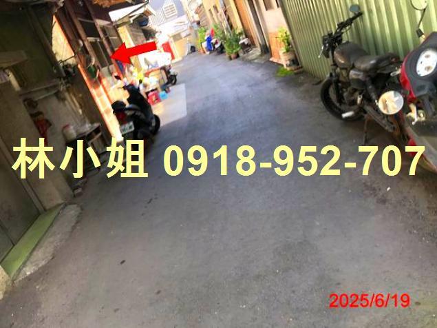 台中大里法拍透天-3